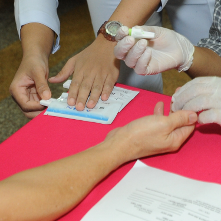 person getting an HCV test
